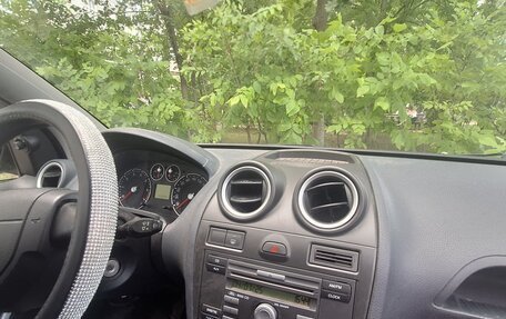 Ford Fiesta, 2006 год, 340 000 рублей, 10 фотография