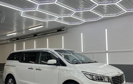 KIA Carnival III, 2019 год, 2 449 000 рублей, 3 фотография