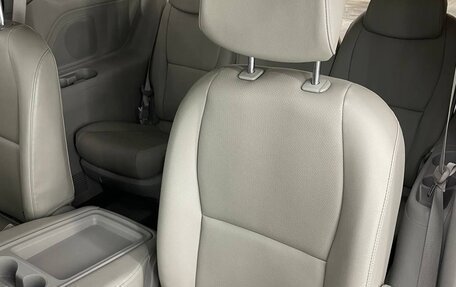 KIA Carnival III, 2019 год, 2 449 000 рублей, 13 фотография