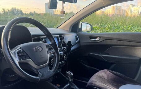 Hyundai Solaris II рестайлинг, 2018 год, 1 550 000 рублей, 9 фотография