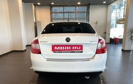 Skoda Rapid I, 2015 год, 965 000 рублей, 4 фотография