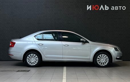 Skoda Octavia, 2018 год, 1 899 000 рублей, 4 фотография
