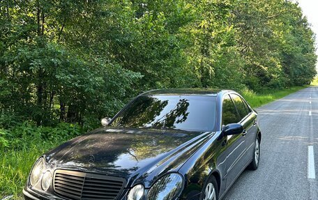 Mercedes-Benz E-Класс, 2004 год, 600 000 рублей, 2 фотография
