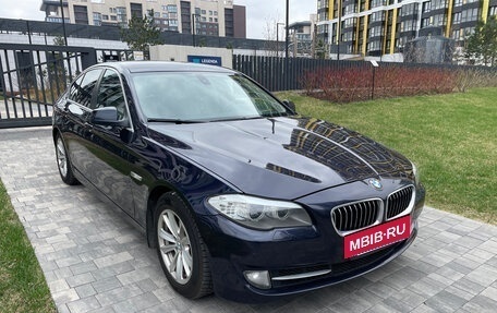 BMW 5 серия, 2011 год, 1 500 000 рублей, 3 фотография