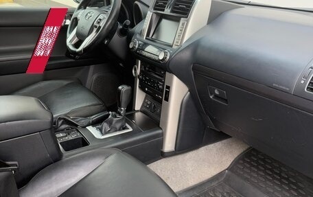Toyota Land Cruiser Prado 150 рестайлинг 2, 2012 год, 2 400 000 рублей, 8 фотография