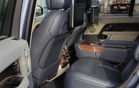 Land Rover Range Rover IV рестайлинг, 2018 год, 9 000 000 рублей, 12 фотография