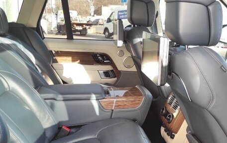 Land Rover Range Rover IV рестайлинг, 2018 год, 9 000 000 рублей, 18 фотография