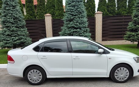 Volkswagen Polo VI (EU Market), 2015 год, 920 000 рублей, 5 фотография