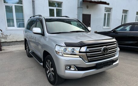 Toyota Land Cruiser 200, 2018 год, 10 300 000 рублей, 3 фотография