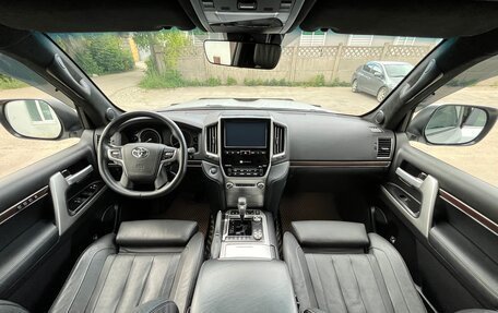 Toyota Land Cruiser 200, 2018 год, 10 300 000 рублей, 33 фотография
