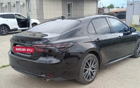 Toyota Camry, 2023 год, 3 920 000 рублей, 4 фотография