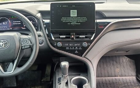 Toyota Camry, 2023 год, 3 920 000 рублей, 8 фотография