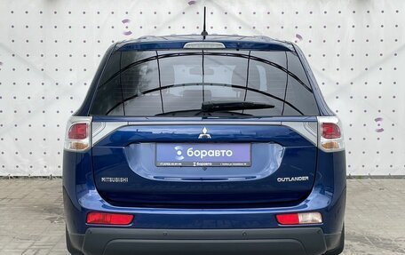 Mitsubishi Outlander III рестайлинг 3, 2013 год, 1 190 000 рублей, 6 фотография