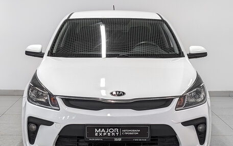 KIA Rio IV, 2018 год, 1 050 000 рублей, 2 фотография