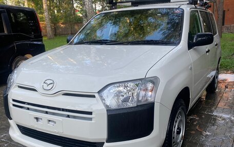 Mazda Familia, 2019 год, 1 295 000 рублей, 3 фотография