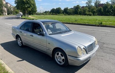 Mercedes-Benz E-Класс, 1998 год, 495 000 рублей, 1 фотография