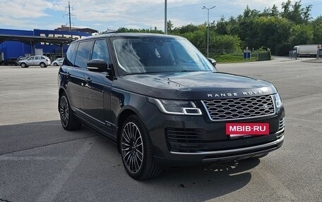 Land Rover Range Rover IV рестайлинг, 2018 год, 6 400 000 рублей, 4 фотография