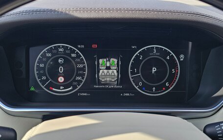 Land Rover Range Rover IV рестайлинг, 2018 год, 6 400 000 рублей, 14 фотография