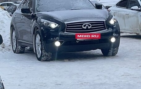 Infiniti QX70, 2014 год, 2 300 000 рублей, 2 фотография