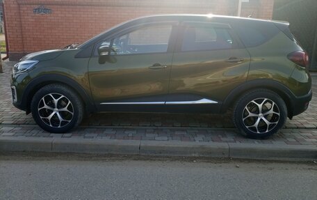 Renault Kaptur I рестайлинг, 2016 год, 1 700 000 рублей, 3 фотография