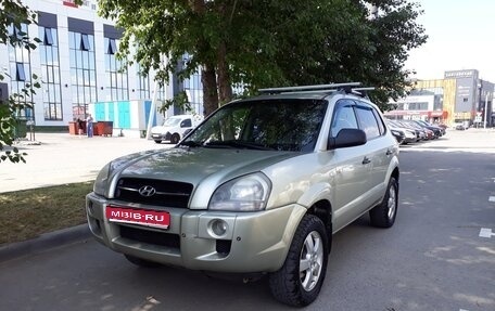 Hyundai Tucson III, 2007 год, 995 000 рублей, 1 фотография