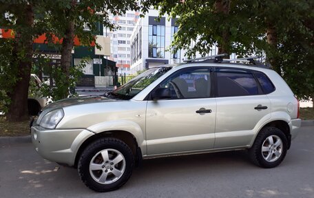 Hyundai Tucson III, 2007 год, 995 000 рублей, 2 фотография