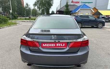 Honda Accord IX рестайлинг, 2013 год, 1 850 000 рублей, 17 фотография
