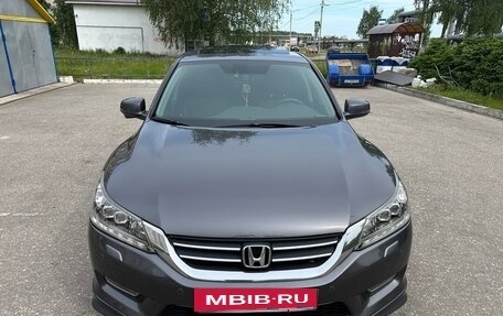 Honda Accord IX рестайлинг, 2013 год, 1 850 000 рублей, 11 фотография