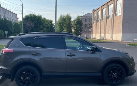 Toyota RAV4, 2019 год, 2 800 000 рублей, 5 фотография