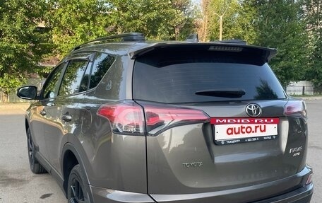 Toyota RAV4, 2019 год, 2 800 000 рублей, 3 фотография