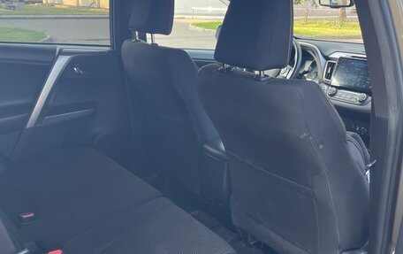 Toyota RAV4, 2019 год, 2 800 000 рублей, 18 фотография