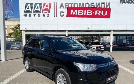 Mitsubishi Outlander III рестайлинг 3, 2013 год, 1 299 000 рублей, 3 фотография