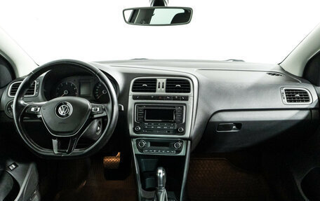 Volkswagen Polo VI (EU Market), 2016 год, 1 149 777 рублей, 13 фотография