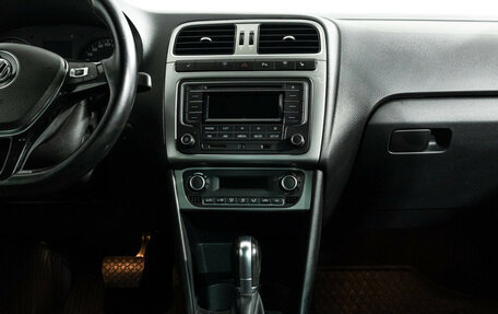 Volkswagen Polo VI (EU Market), 2016 год, 1 149 777 рублей, 14 фотография