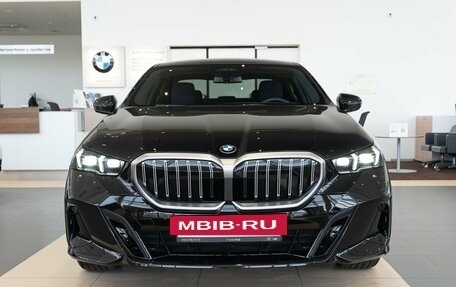 BMW 5 серия, 2024 год, 9 400 000 рублей, 2 фотография