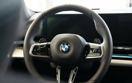 BMW 5 серия, 2024 год, 9 400 000 рублей, 21 фотография