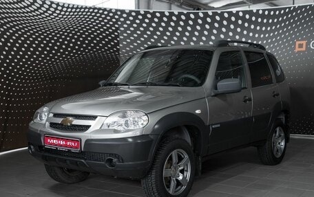 Chevrolet Niva I рестайлинг, 2018 год, 879 000 рублей, 1 фотография