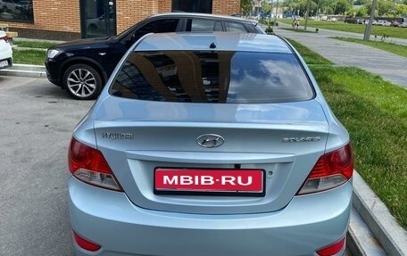 Hyundai Solaris II рестайлинг, 2011 год, 450 000 рублей, 1 фотография