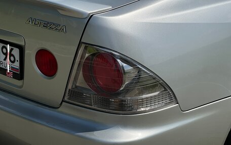 Toyota Altezza, 2001 год, 970 000 рублей, 8 фотография