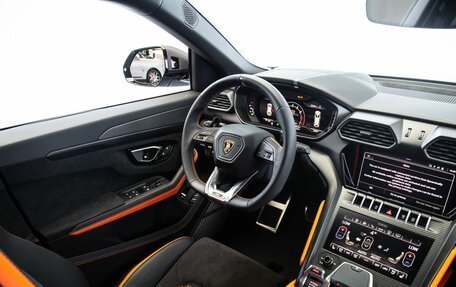 Lamborghini Urus I, 2022 год, 27 000 000 рублей, 8 фотография