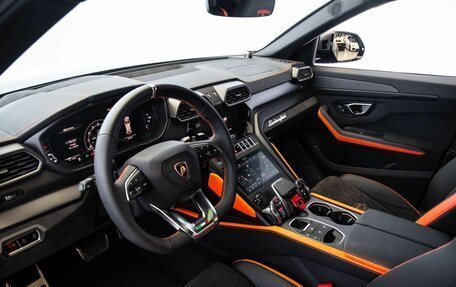 Lamborghini Urus I, 2022 год, 27 000 000 рублей, 12 фотография