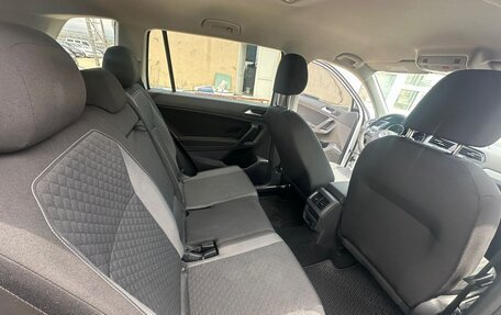 Volkswagen Tiguan II, 2021 год, 1 899 000 рублей, 9 фотография