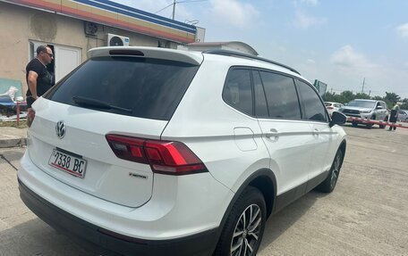 Volkswagen Tiguan II, 2021 год, 1 899 000 рублей, 5 фотография