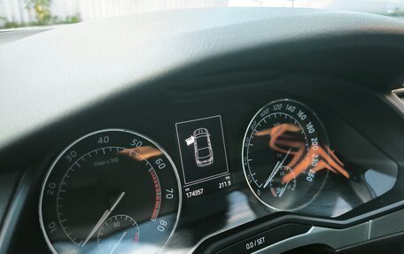 Skoda Superb III рестайлинг, 2017 год, 1 700 000 рублей, 3 фотография