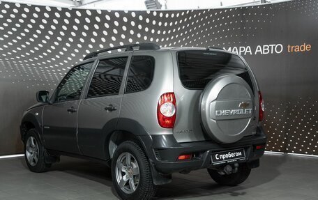 Chevrolet Niva I рестайлинг, 2018 год, 879 000 рублей, 4 фотография