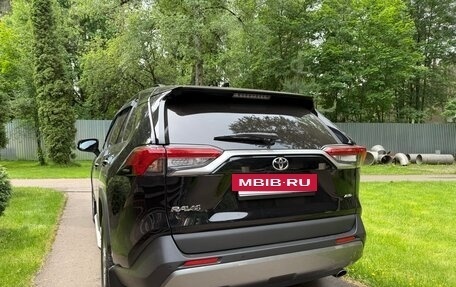 Toyota RAV4, 2021 год, 3 100 000 рублей, 7 фотография