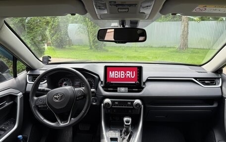 Toyota RAV4, 2021 год, 3 100 000 рублей, 11 фотография