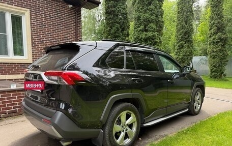 Toyota RAV4, 2021 год, 3 100 000 рублей, 6 фотография