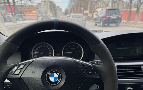 BMW 5 серия, 2005 год, 865 000 рублей, 7 фотография