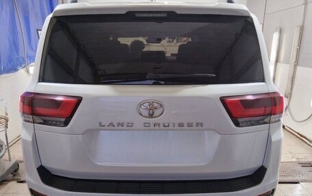 Toyota Land Cruiser, 2022 год, 9 800 000 рублей, 2 фотография